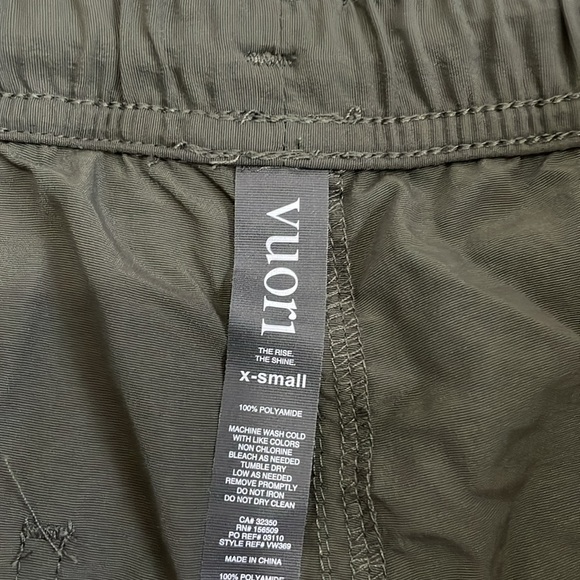 Vuori Sunwashed Shorts in Oregano NWT - Picture 2 of 4